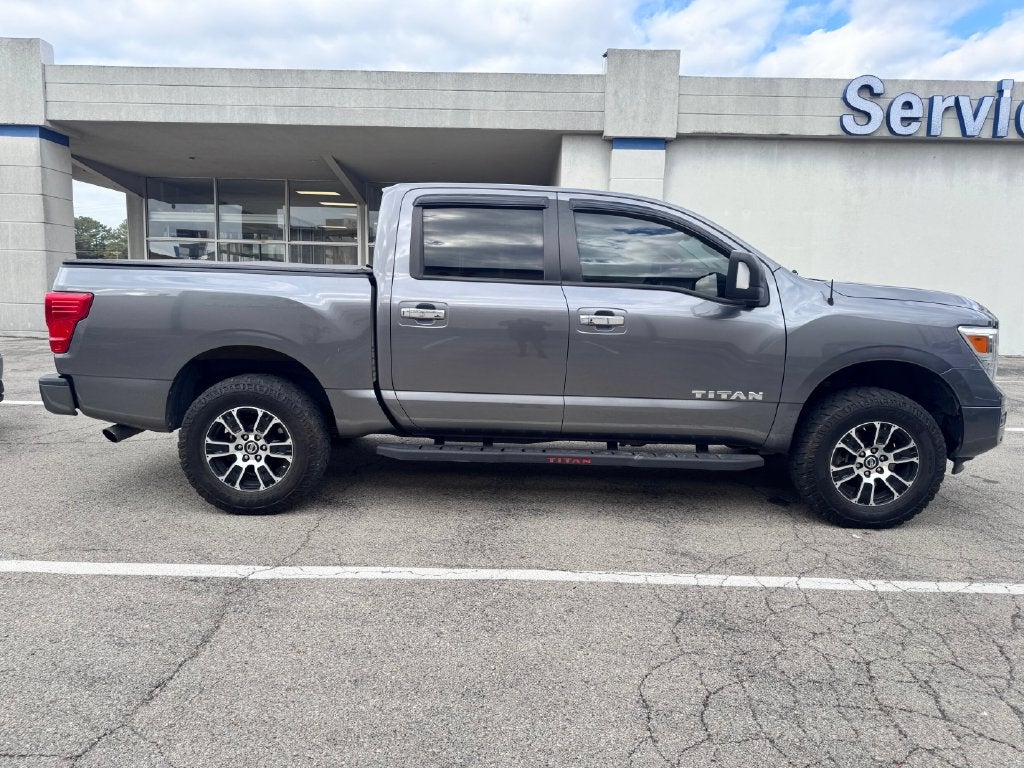 2021 Nissan Titan SV