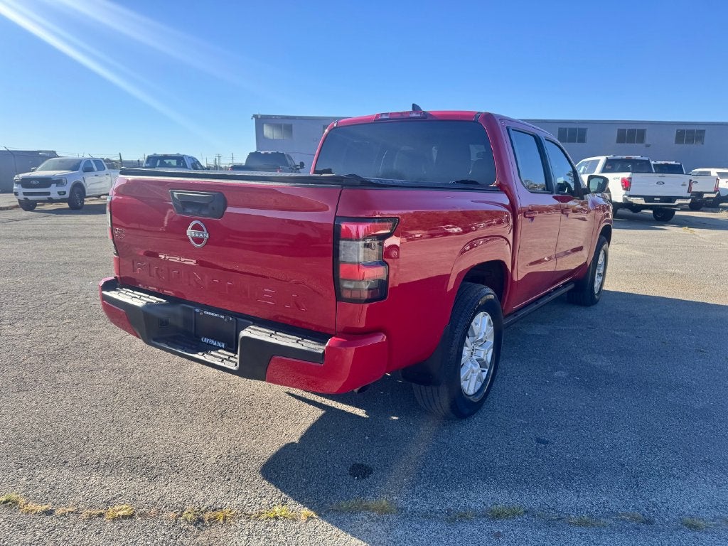 2022 Nissan Frontier SV