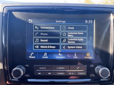 2022 Nissan Frontier SV