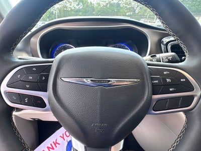 2024 Chrysler Voyager LX