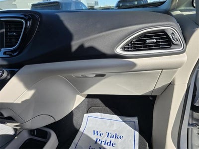 2024 Chrysler Voyager LX