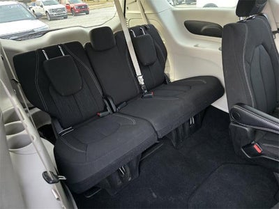 2024 Chrysler Voyager LX