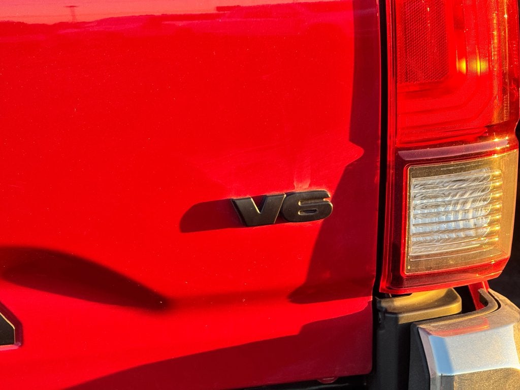 2022 Toyota Tacoma SR5 V6