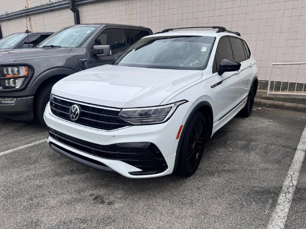 2022 Volkswagen Tiguan 2.0T SE R-Line Black