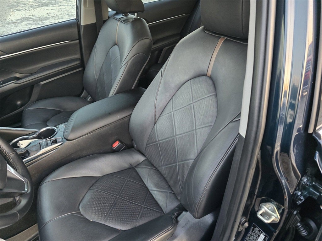 2019 Toyota Camry Hybrid Base