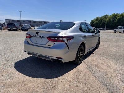 2024 Toyota Camry SE
