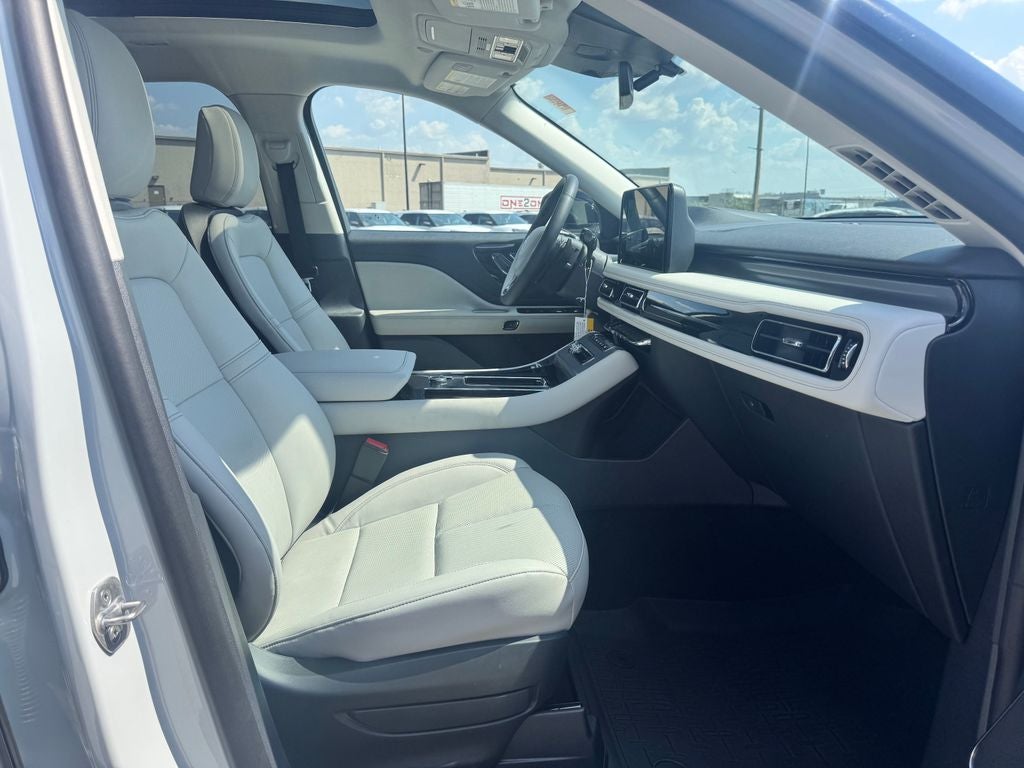 2027 Lincoln Aviator Premiere