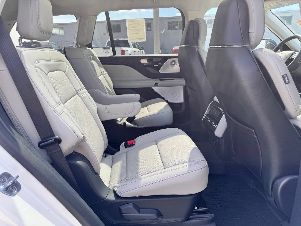 2027 Lincoln Aviator Reserve