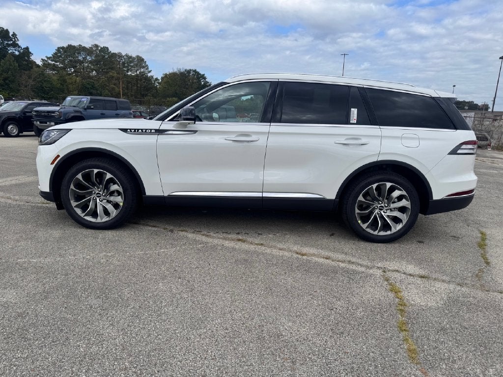 2027 Lincoln Aviator Reserve Premium