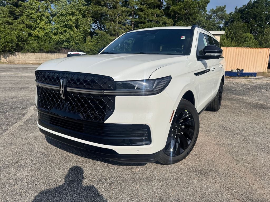 2027 Lincoln Navigator Reserve