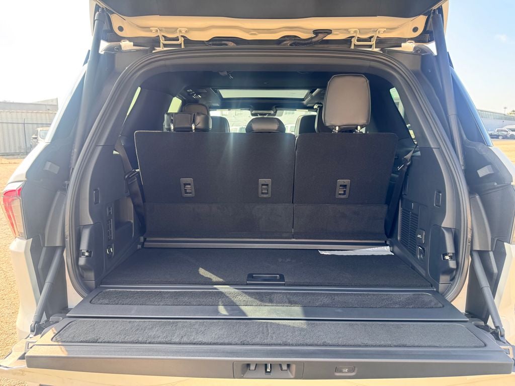2027 Lincoln Navigator Reserve