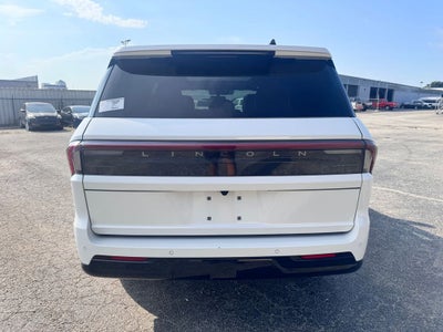2027 Lincoln Navigator Reserve