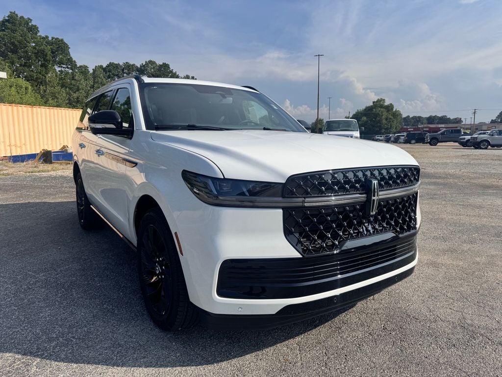 2027 Lincoln Navigator Reserve