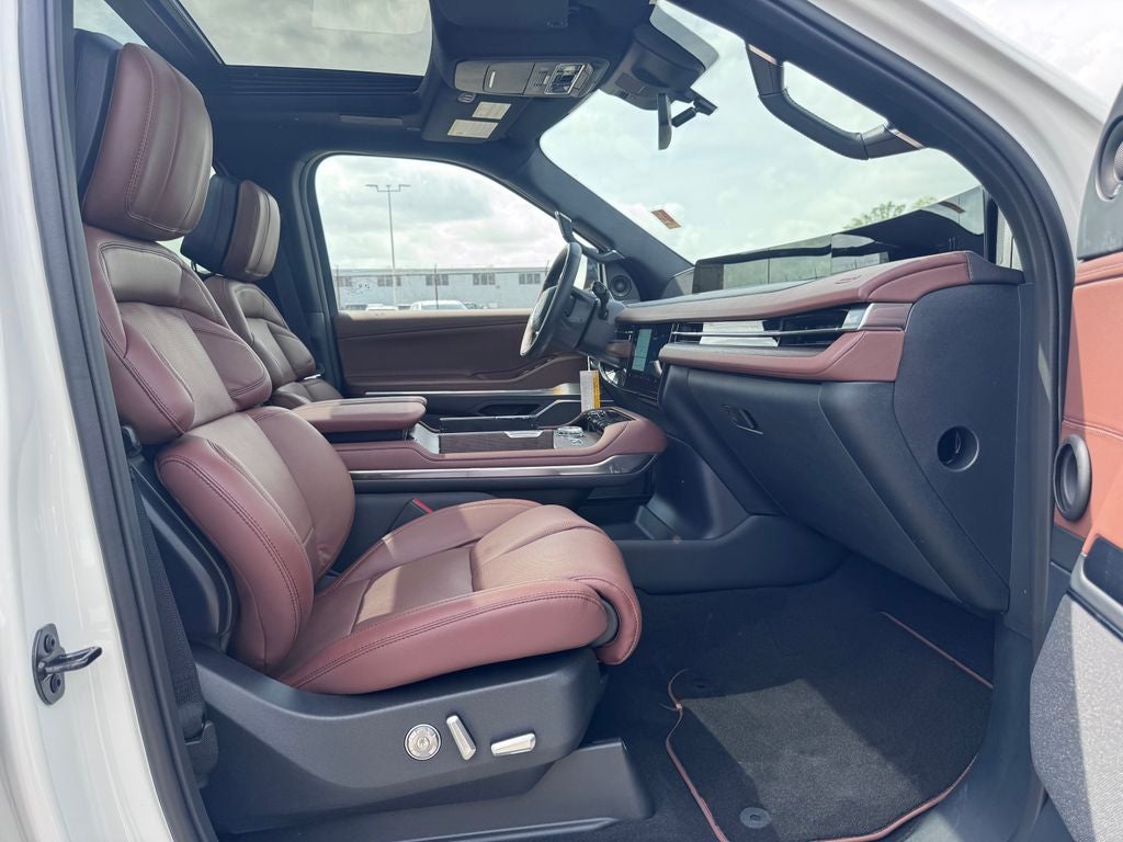 2026 Lincoln Navigator L Reserve