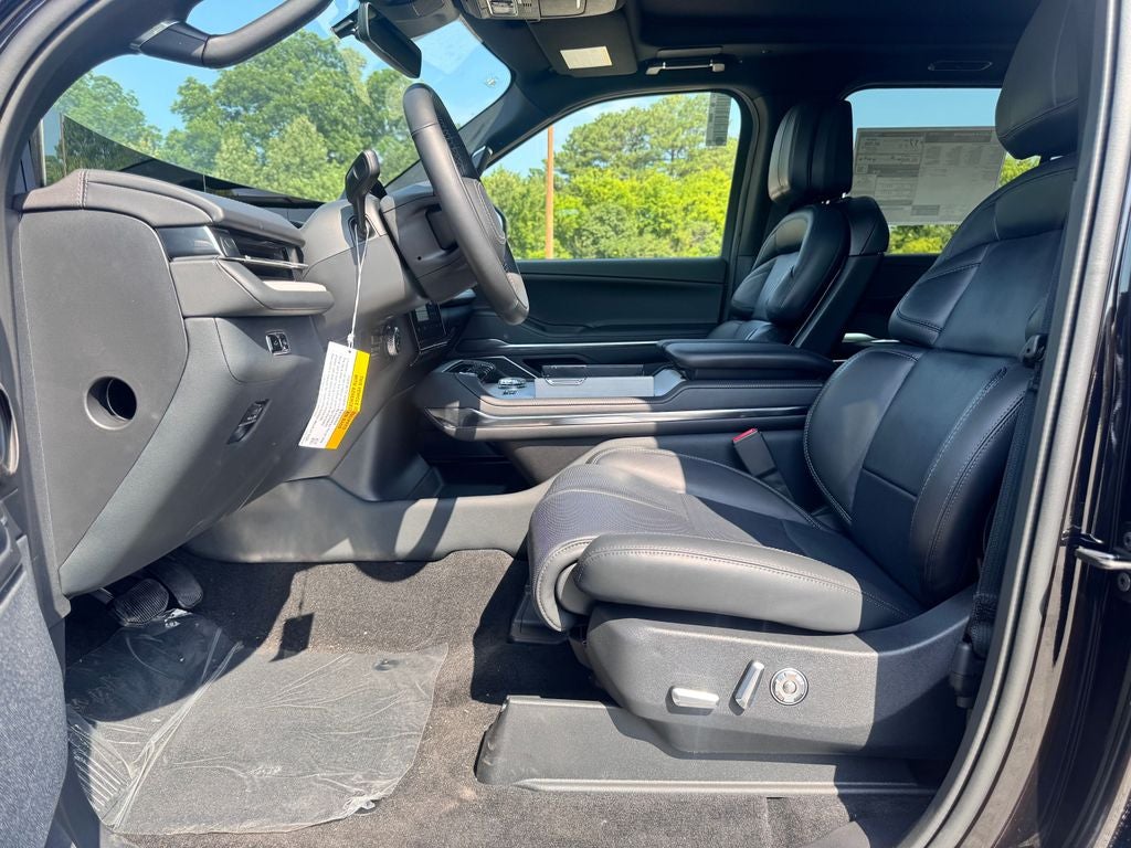 2027 Lincoln Navigator L Reserve