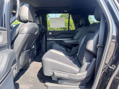 2027 Lincoln Navigator L Reserve
