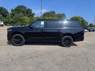 2027 Lincoln Navigator L Reserve