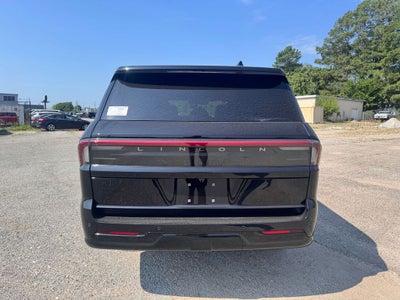 2027 Lincoln Navigator L Reserve