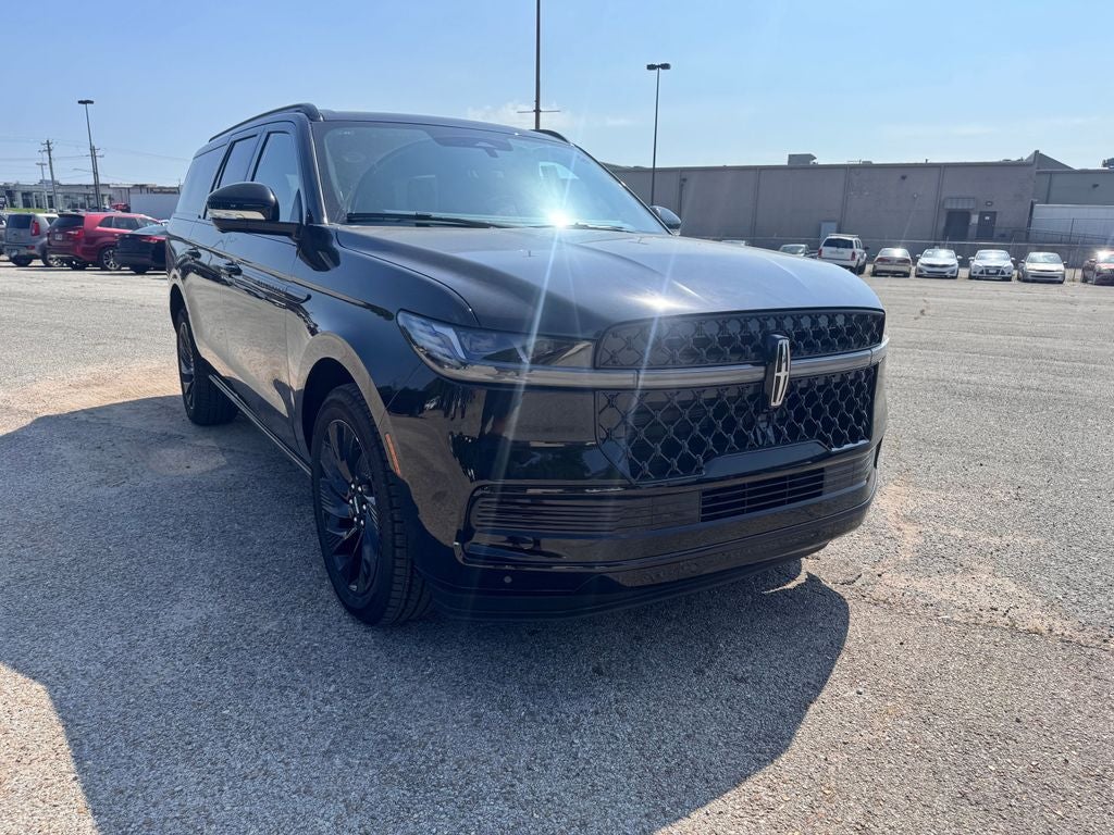 2027 Lincoln Navigator L Reserve