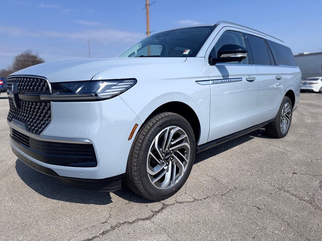 2026 Lincoln Navigator L Reserve