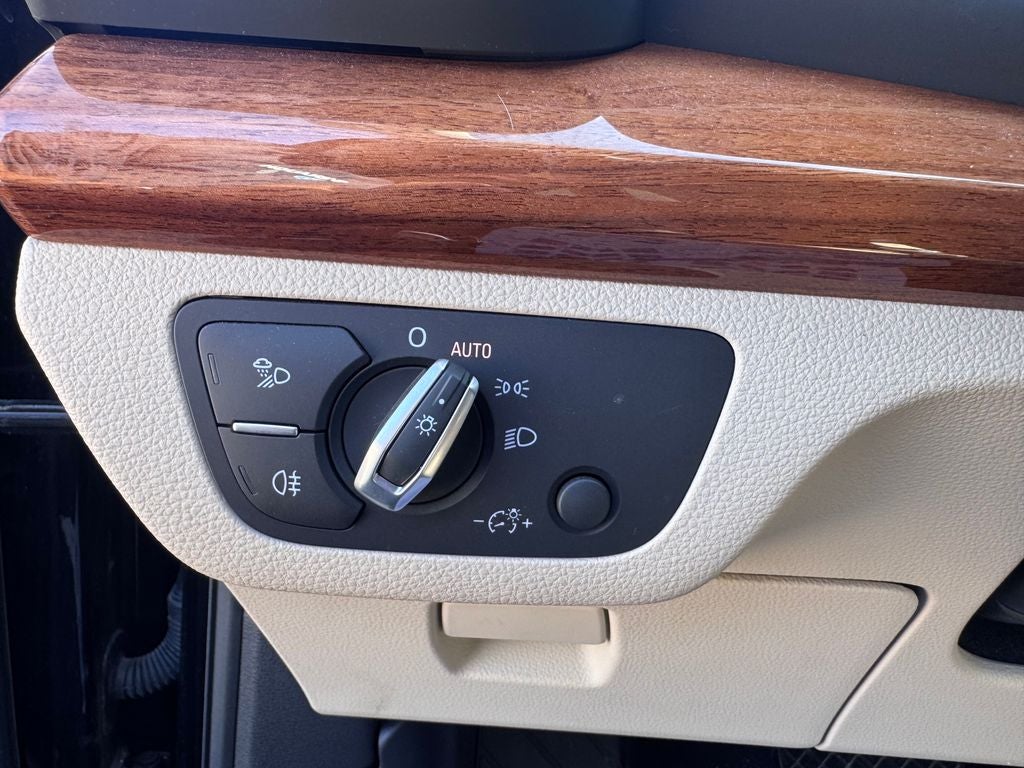 2022 Audi Q5 45 S line Premium quattro