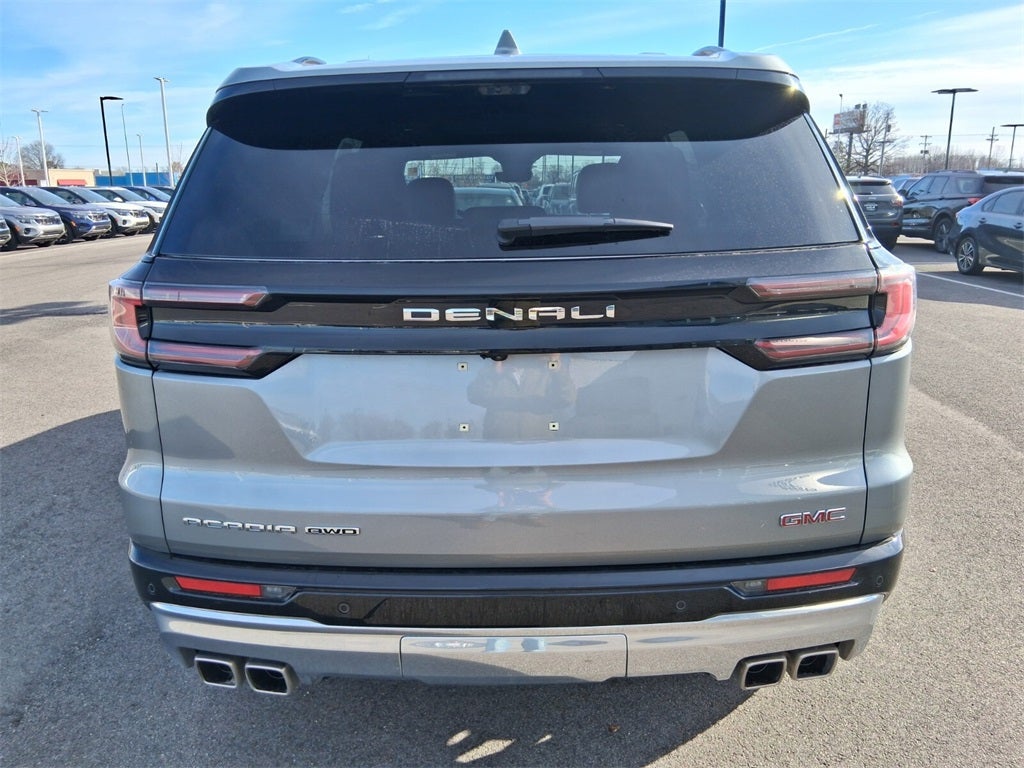 2025 GMC Acadia Denali