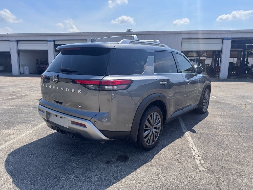 2023 Nissan Pathfinder SL