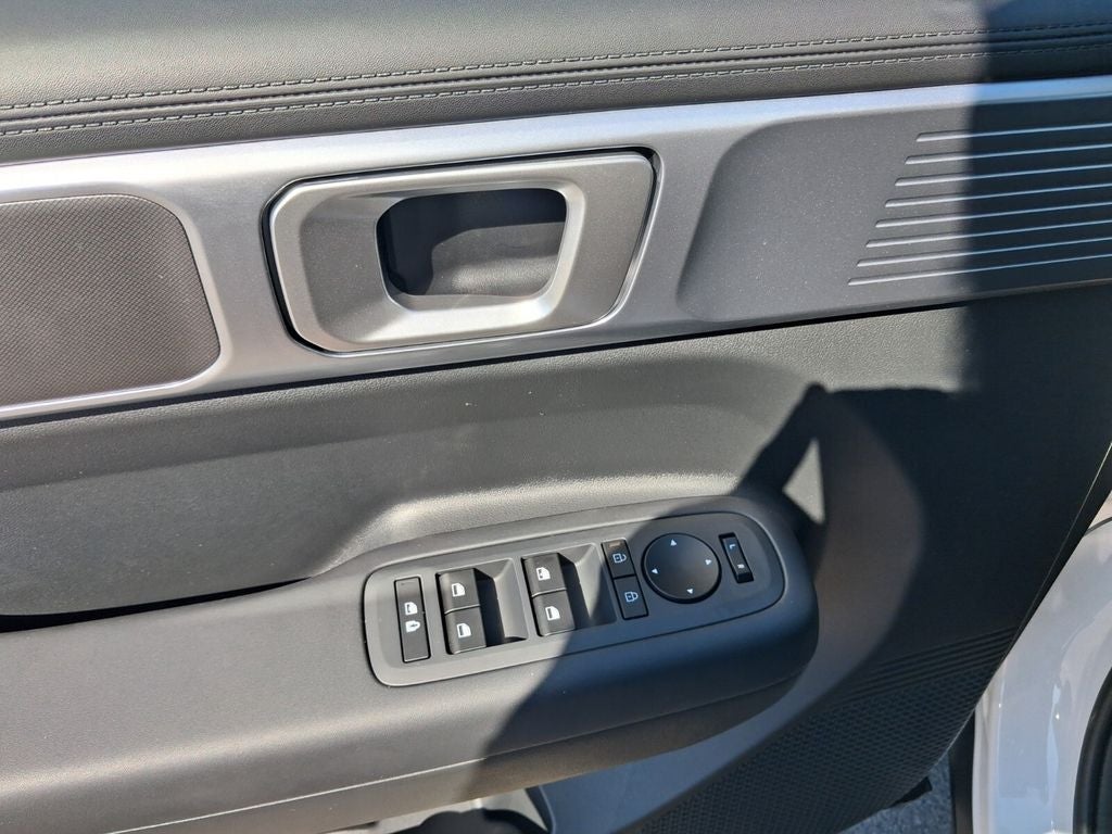 2027 Hyundai Santa Fe SE