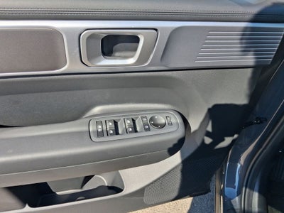 2027 Hyundai Santa Fe SE