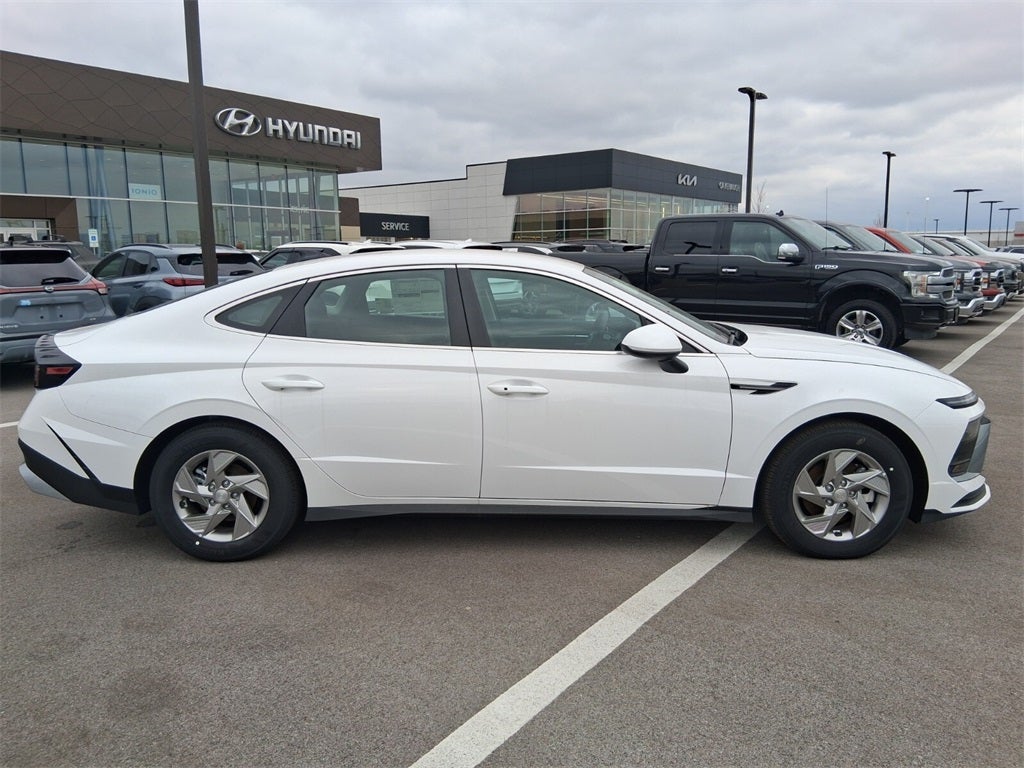 2025 Hyundai Sonata SE