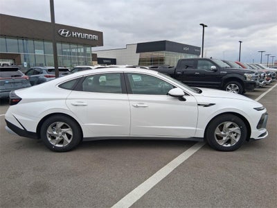 2025 Hyundai Sonata SE