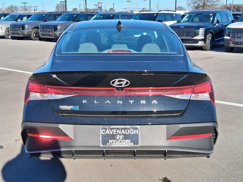 2025 Hyundai Elantra SEL Sport