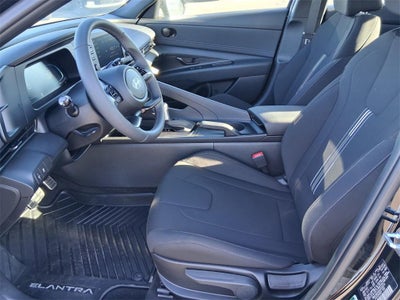 2025 Hyundai Elantra SEL Sport