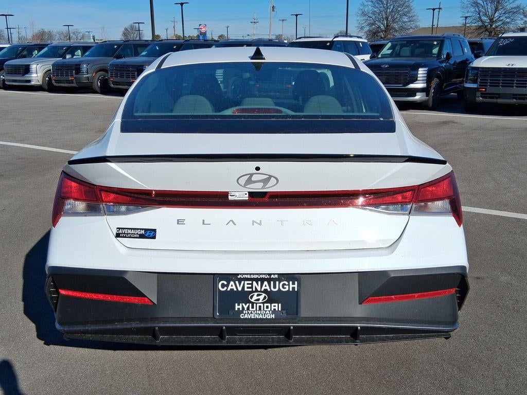 2025 Hyundai Elantra SEL Sport