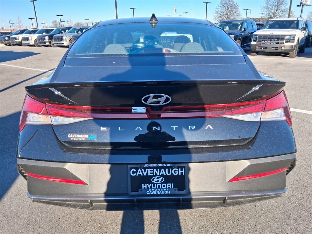 2025 Hyundai Elantra SEL Sport