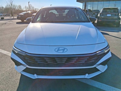 2025 Hyundai Elantra SEL Sport