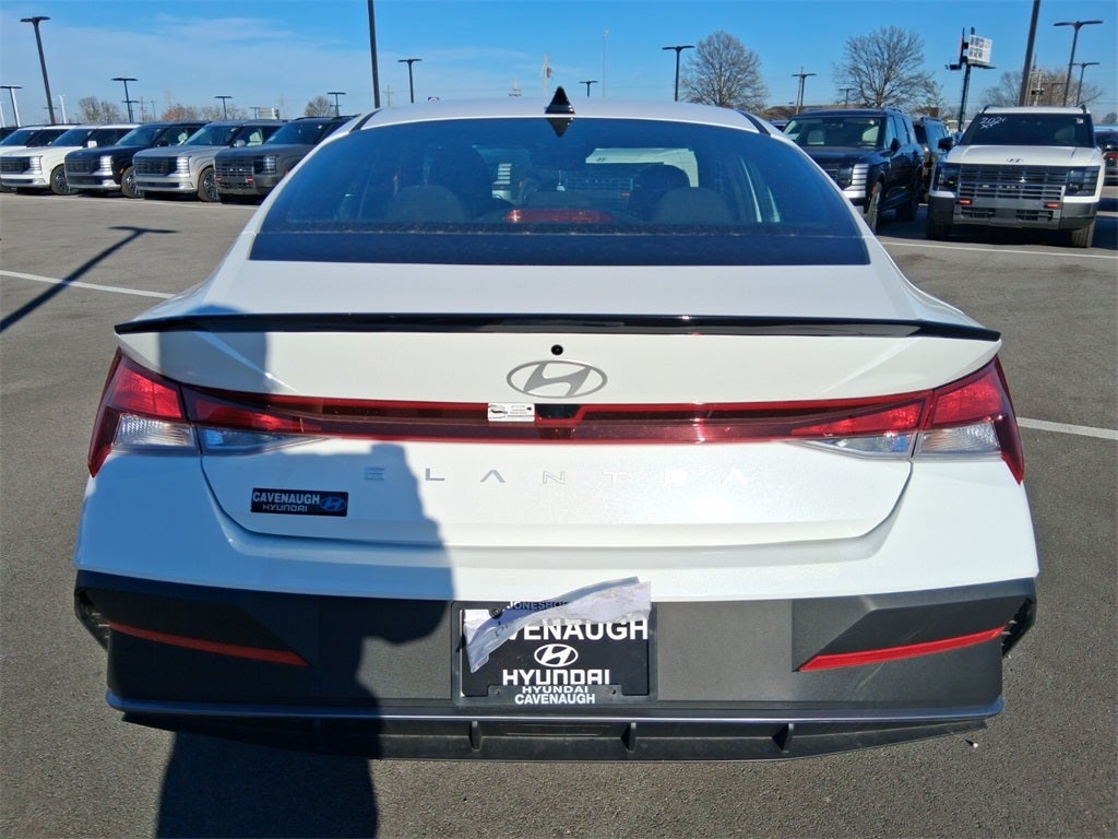 2025 Hyundai Elantra SEL Sport