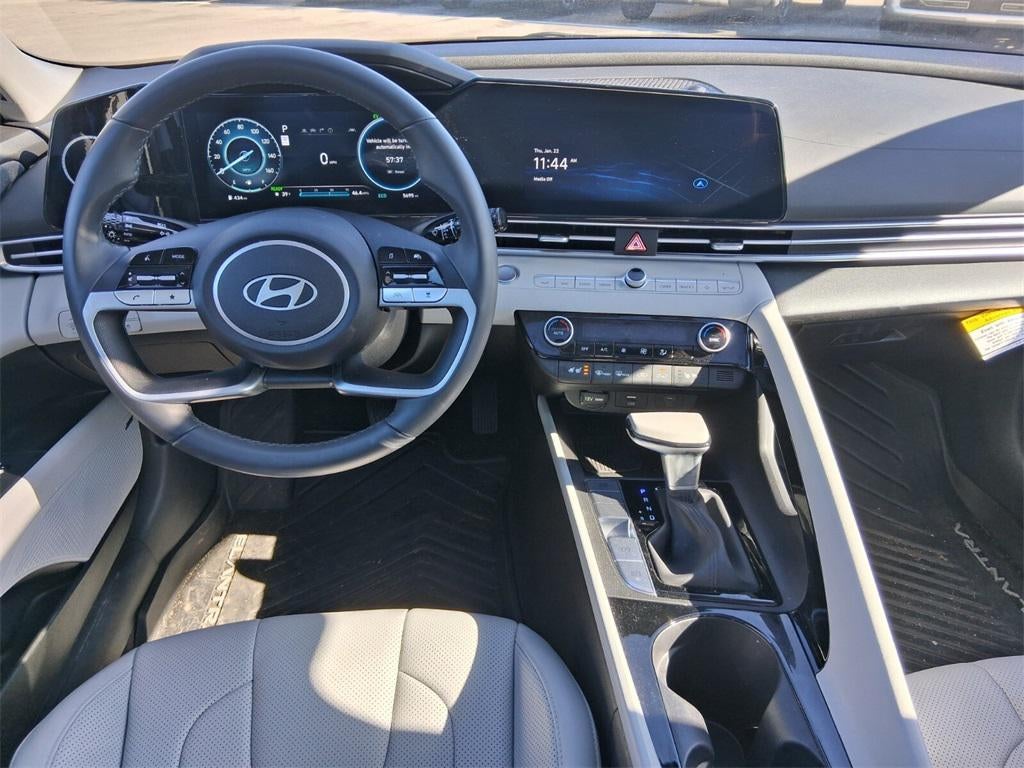 2025 Hyundai Elantra Hybrid Limited