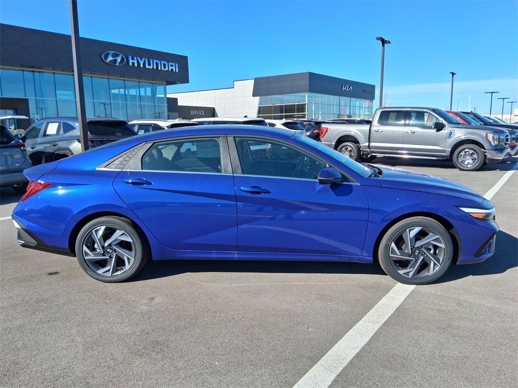 2025 Hyundai Elantra Limited