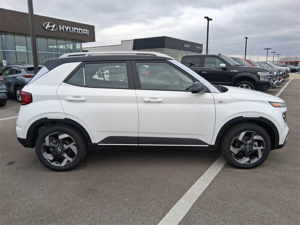 2026 Hyundai Venue SEL w/Two-Tone Roof