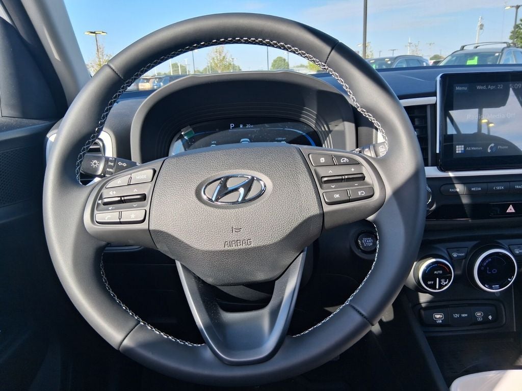 2026 Hyundai Venue SEL w/Two-Tone Roof