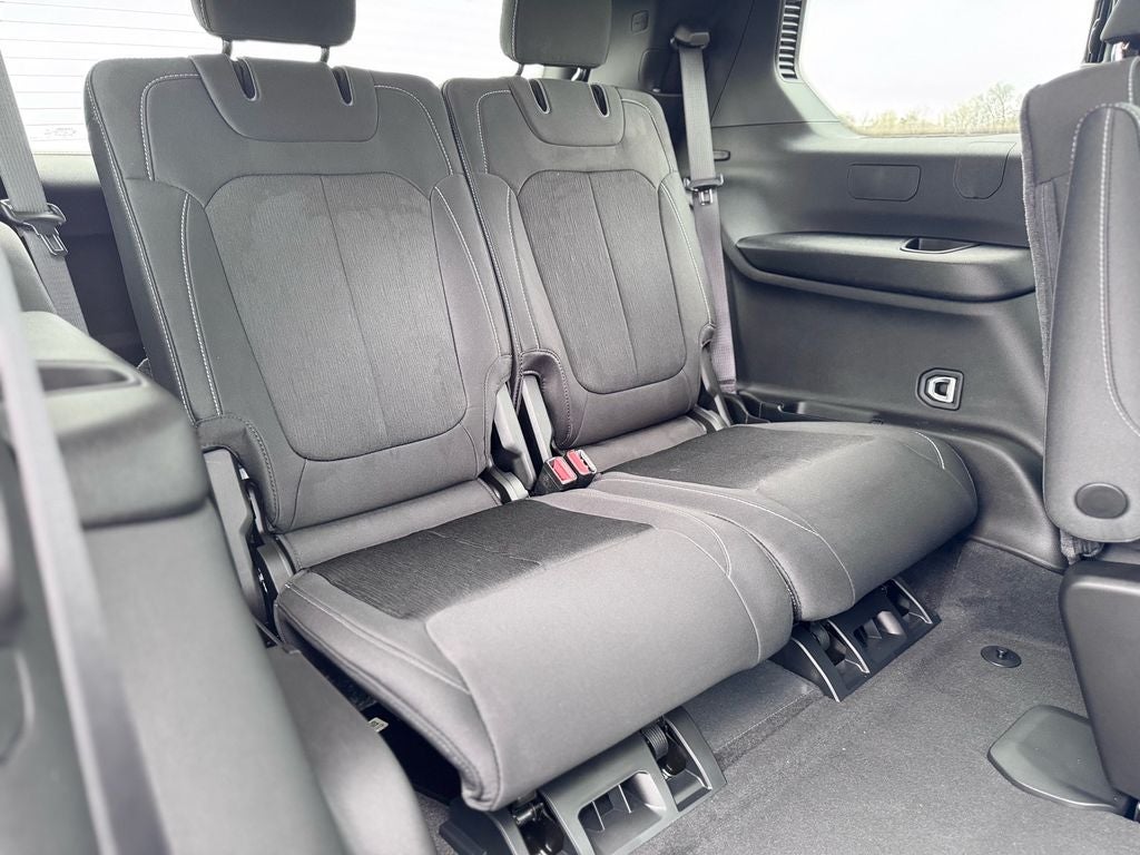 2026 Jeep Grand Cherokee GRAND CHEROKEE L LAREDO 4X2