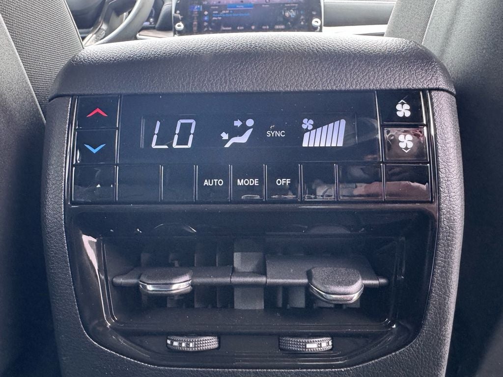 2026 Jeep Grand Cherokee GRAND CHEROKEE L LAREDO ALTITUDE 4X4