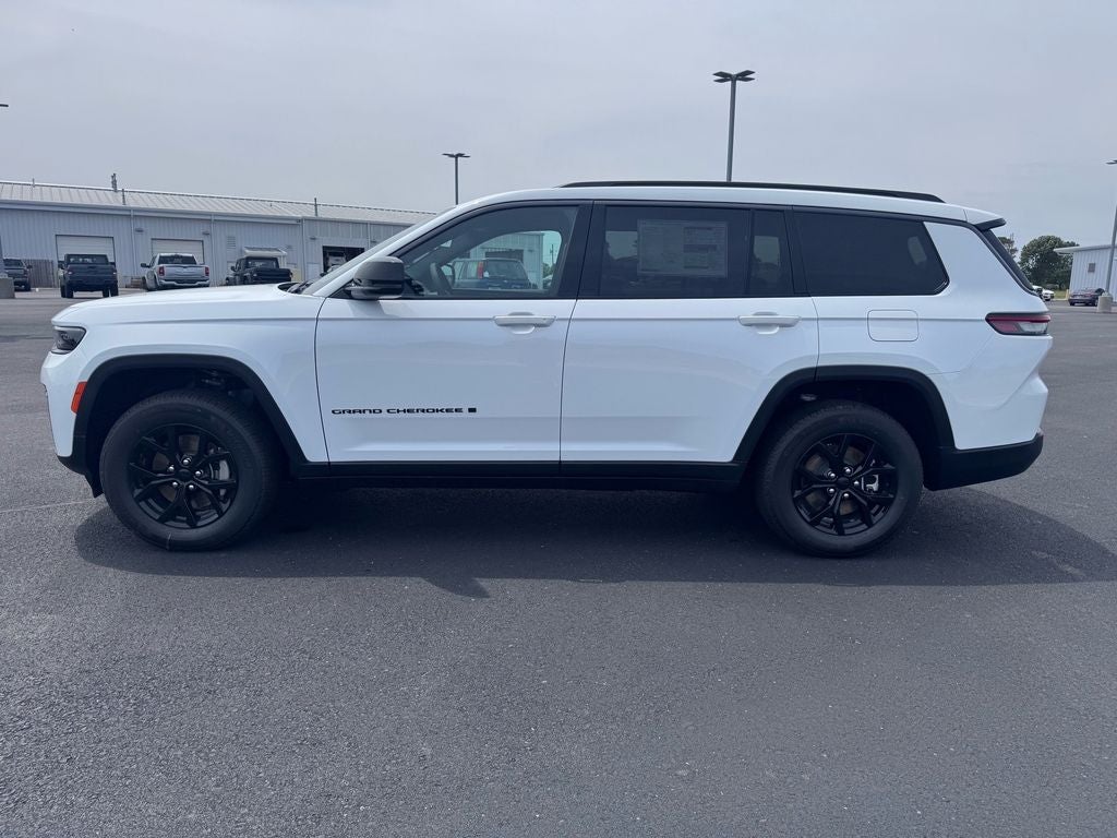 2026 Jeep Grand Cherokee GRAND CHEROKEE L LAREDO ALTITUDE 4X4