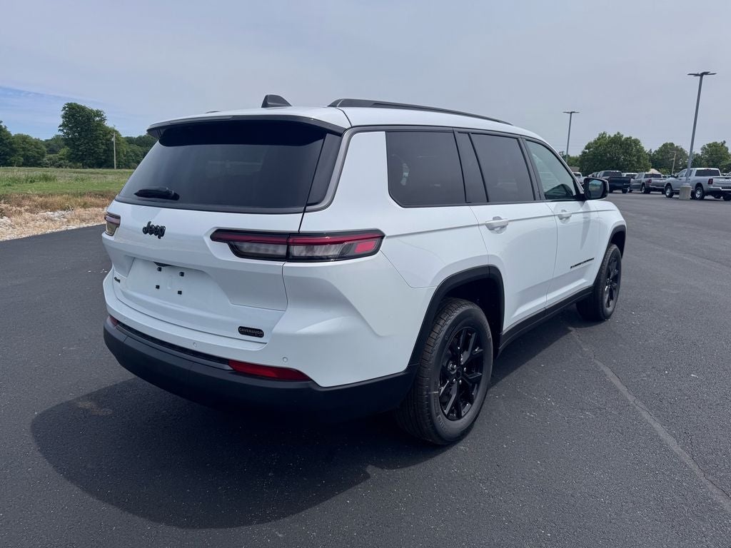 2026 Jeep Grand Cherokee GRAND CHEROKEE L LAREDO ALTITUDE 4X4