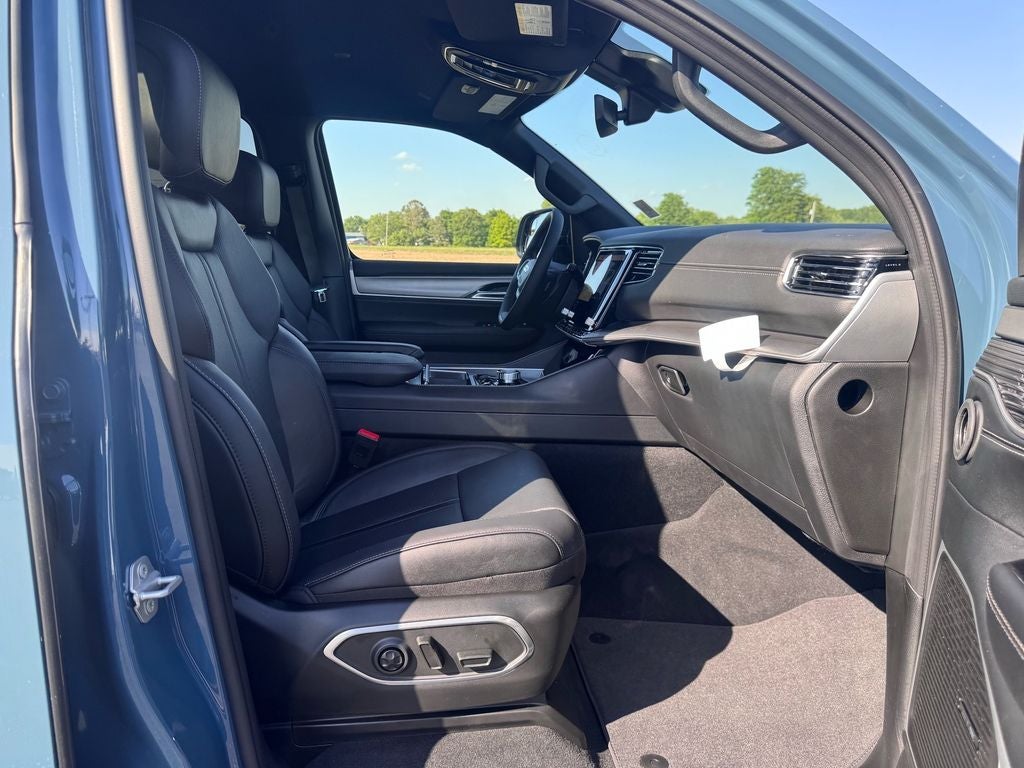 2026 Jeep Grand Wagoneer GRAND WAGONEER LIMITED ALTITUDE 4X4