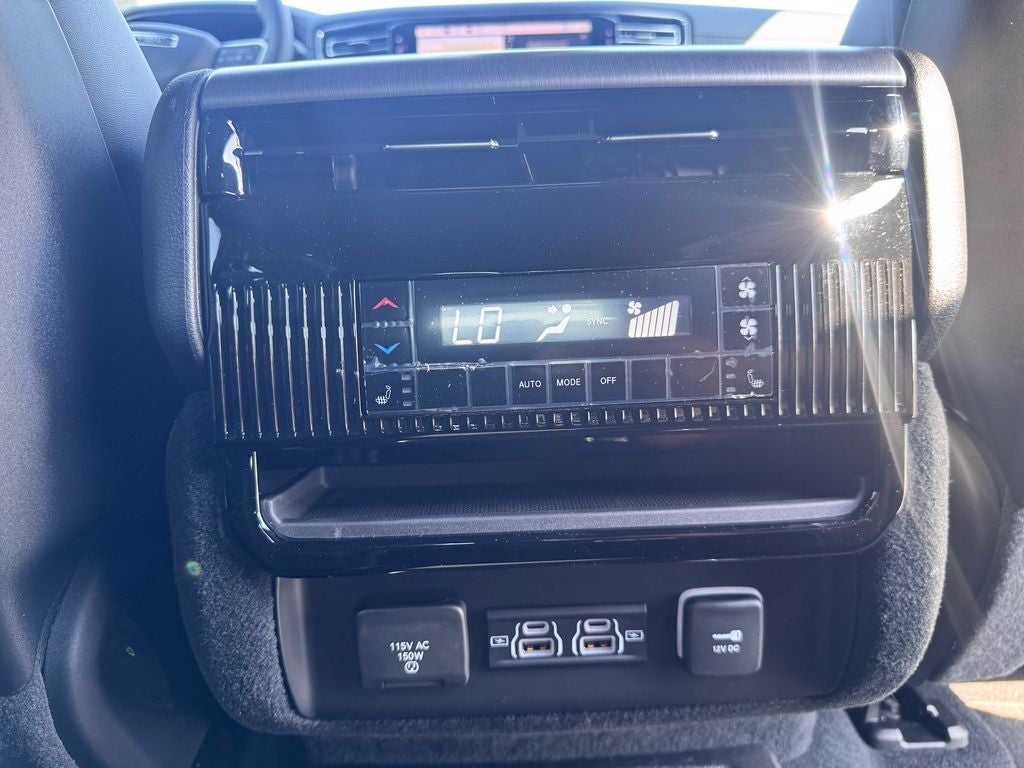 2026 Jeep Grand Wagoneer GRAND WAGONEER LIMITED ALTITUDE 4X4