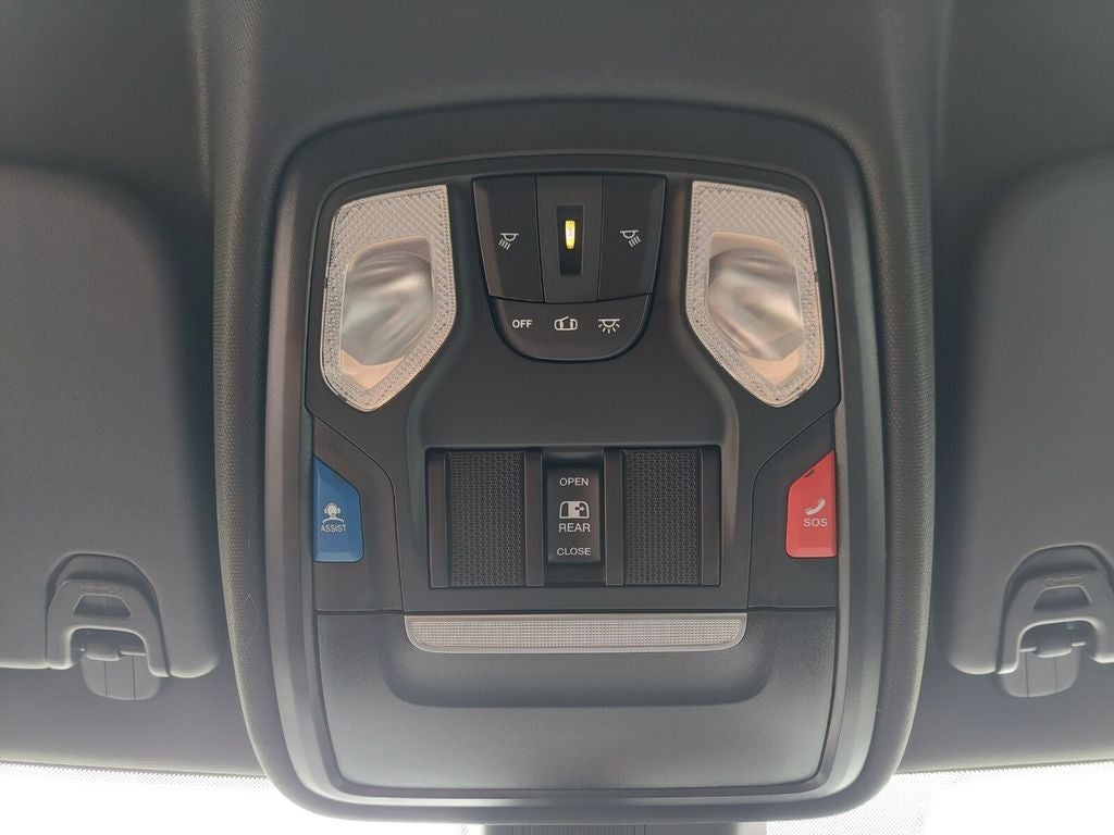 2025 RAM Ram 1500 RAM 1500 TRADESMAN CREW CAB 4X4 5'7' BOX