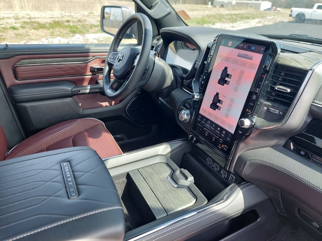 2025 RAM Ram 1500 RAM 1500 LIMITED CREW CAB 4X4 5'7' BOX