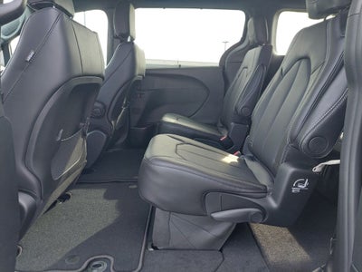 2026 Chrysler Voyager VOYAGER LX